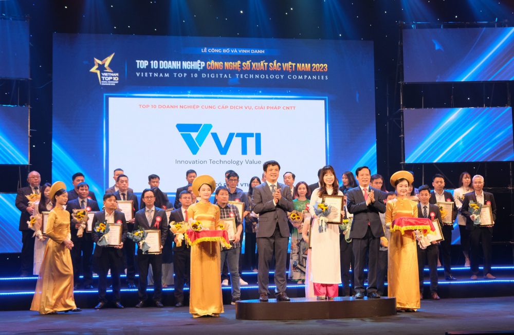 VTI received the award Top 10 IT Services and Solutions Companies AT TOP 10 ICT COMPANIES IN VIETNAM 2023 BY VINASA