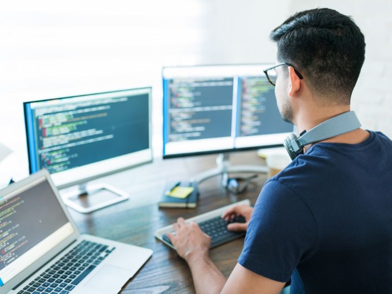 VTI-japan-vietnam-salesforce-engineer