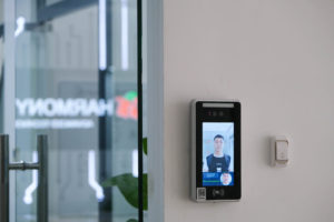 FaceX-accompanies-Harmony-AT-to-digitalize-the-attendance-process