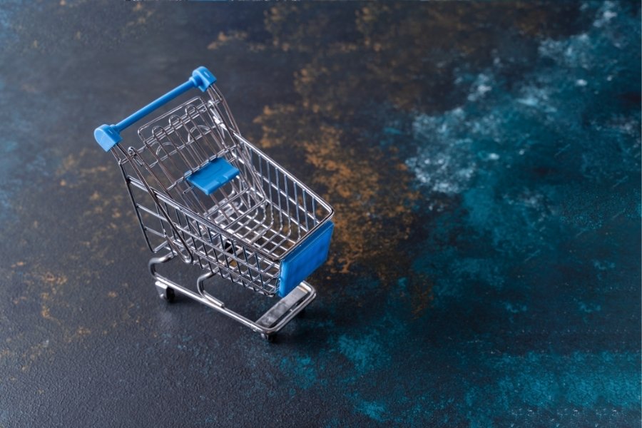 Labor shortage in retail